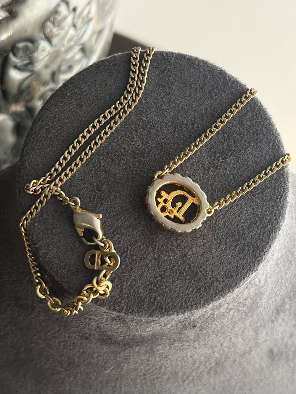 SOLD Auth Vintage Dior Classic Logo Monogram Rhinestone Oval Gold Chain Necklace - Picture 3 of 4